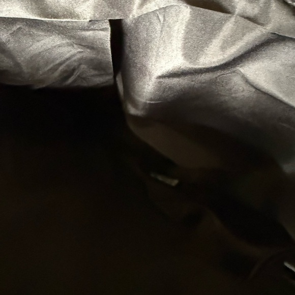 NWOT Prada Beauty Luna Rossa Sailing Bag – Sleek & Functional! ⛵🖤 - Picture 4 of 6